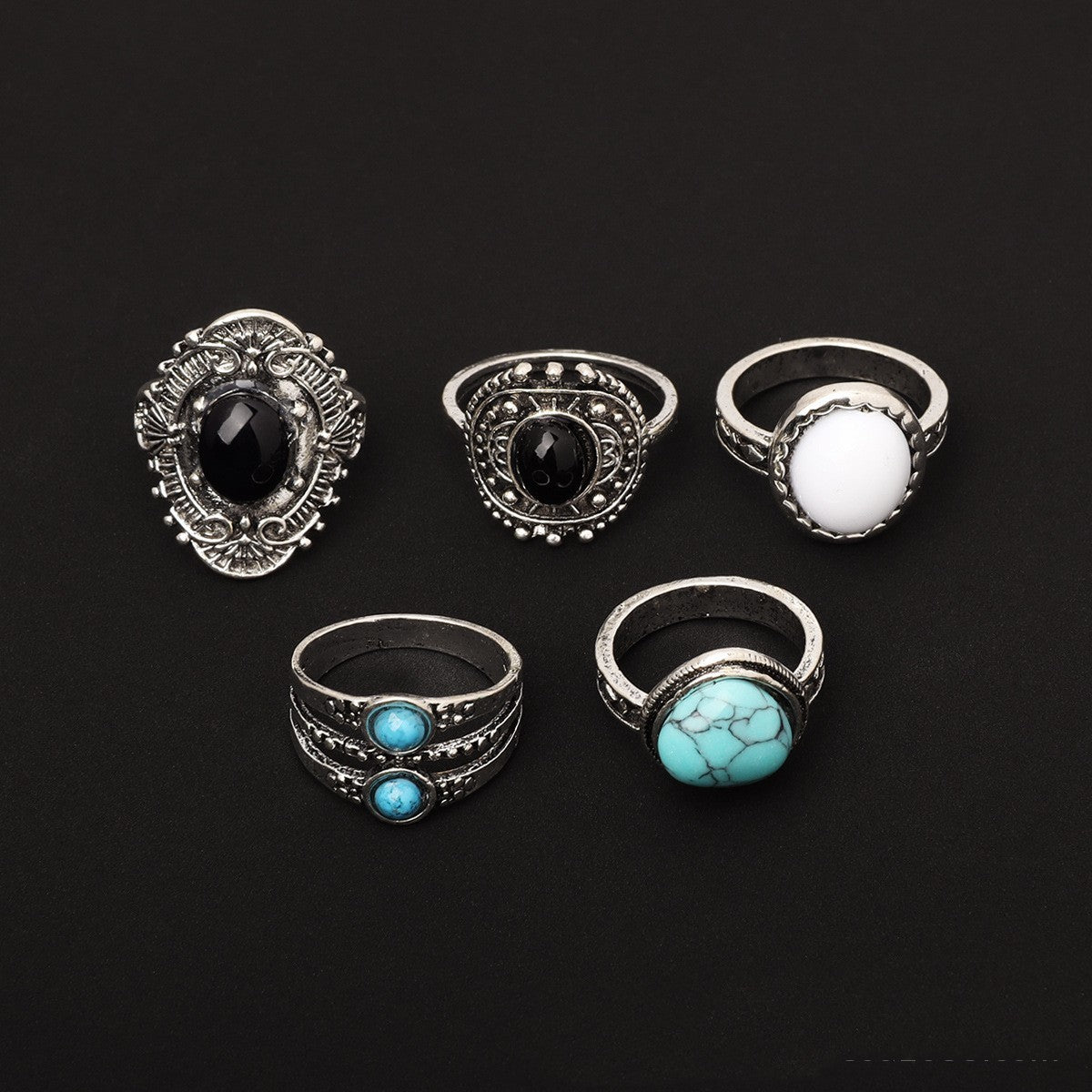 Ensemble de 5 Bagues Bohème Chic – Pierres Turquoise, Noire et Blanche💍🦋