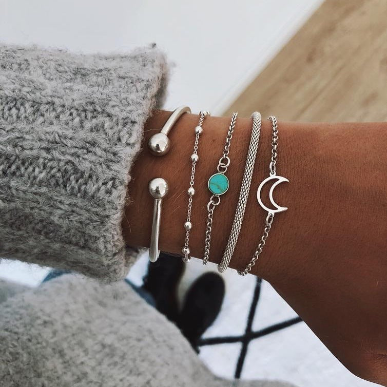 Bracelet Lune & Perles Turquoises – Harmonie, Sérénité🌙